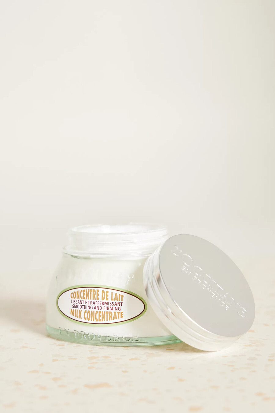 concentrato di latte di mandorla loccitane
