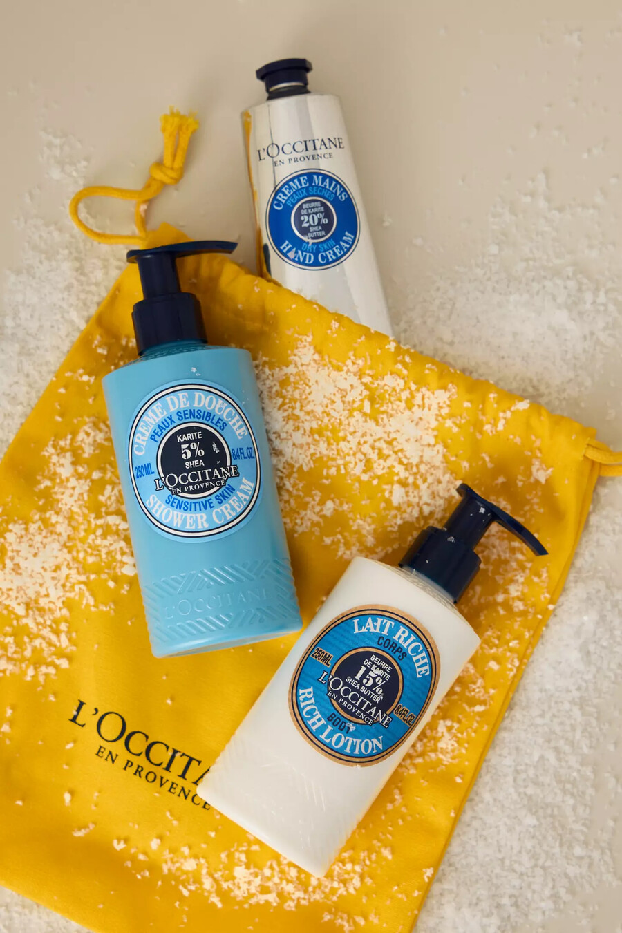 cofanetto regalo della collezione di prodotti per la cura del corpo al burro di karité loccitane