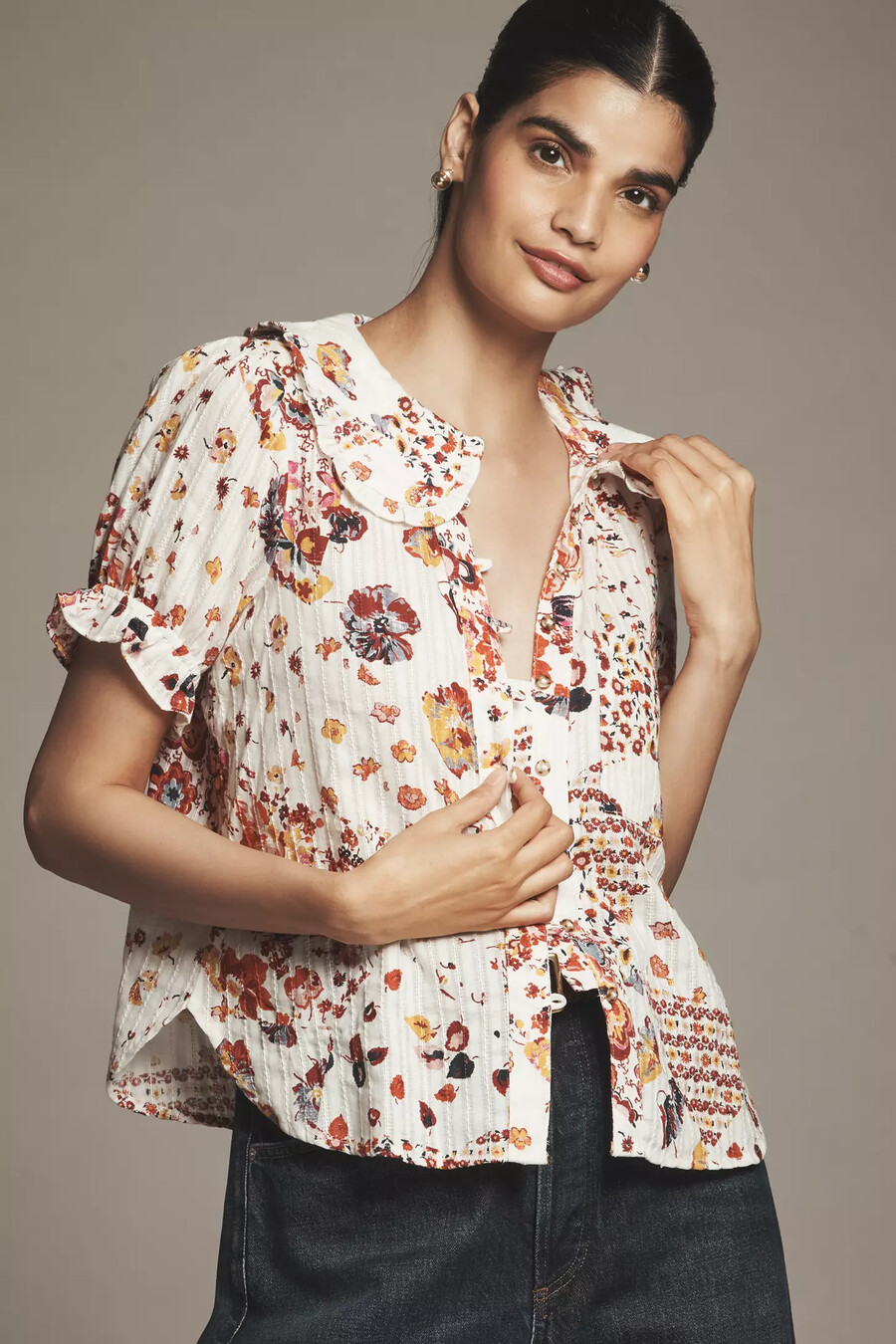 la camicetta con colletto e bottoni anteriori keira di pilcro