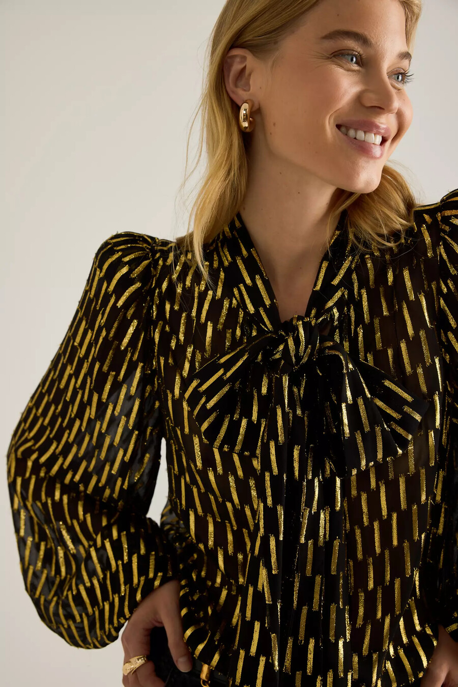 blusa con fiocco frontale foxy di queens of archive