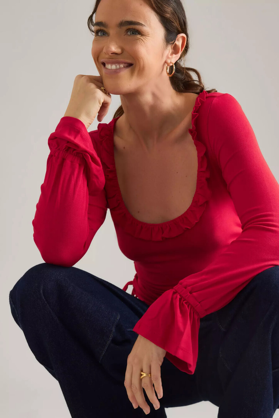 top arricciato con scollo a barchetta e maniche lunghe maeve