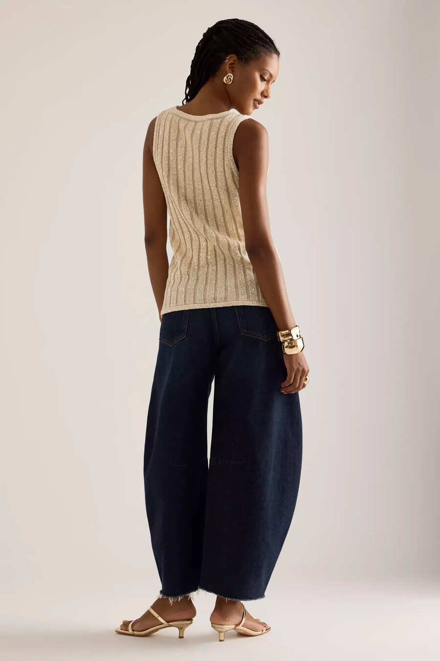 canotta con scollo a v e paillettes di anthropologie