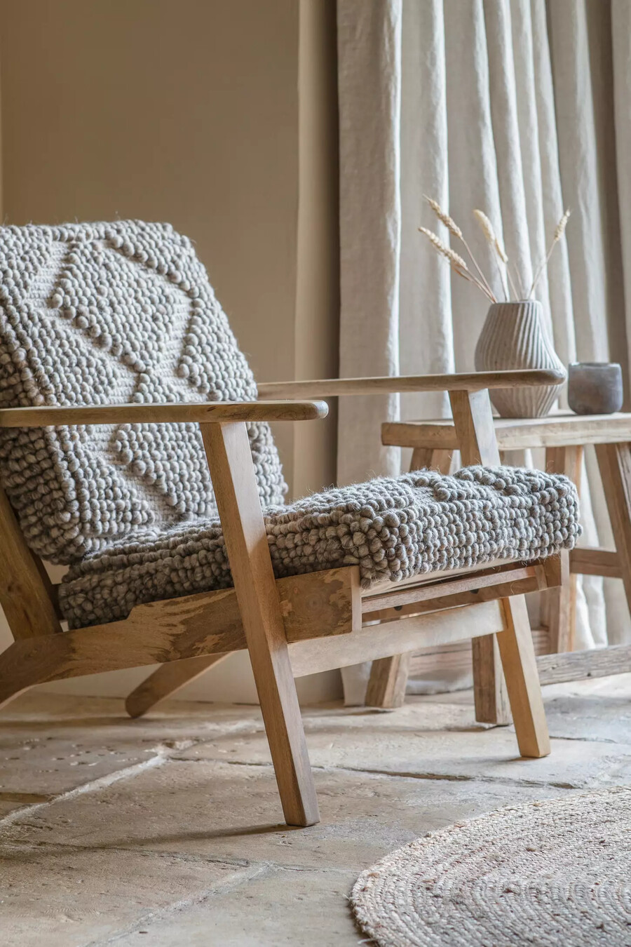 nkuku sedia keya in tessuto grosso e legno di mango
