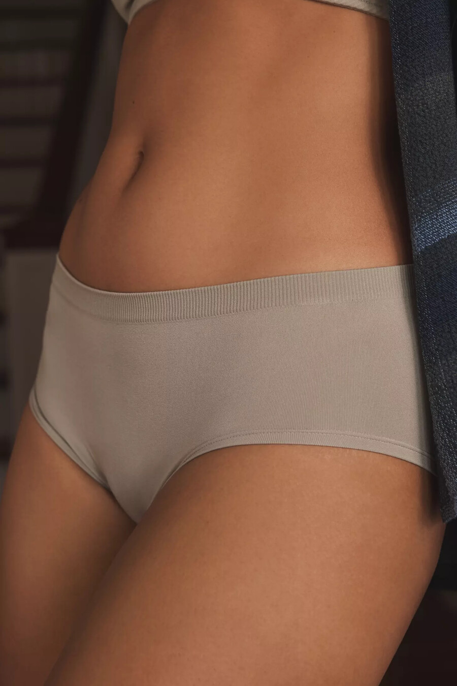 di anthropologie seamless renna second skin hipster knickers