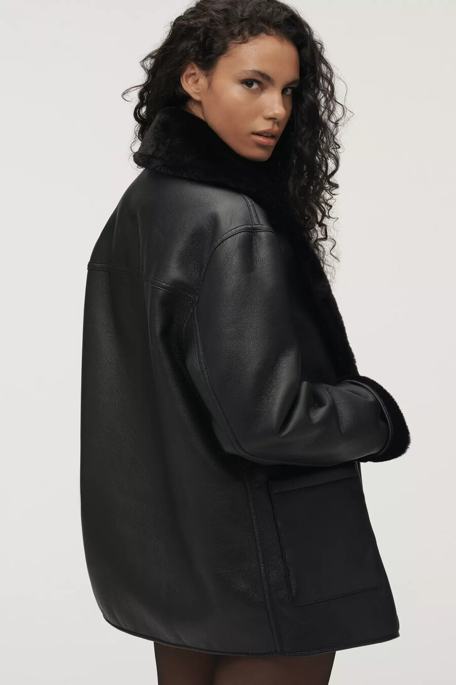 cappotto reversibile in pelliccia sintetica di anthropologie