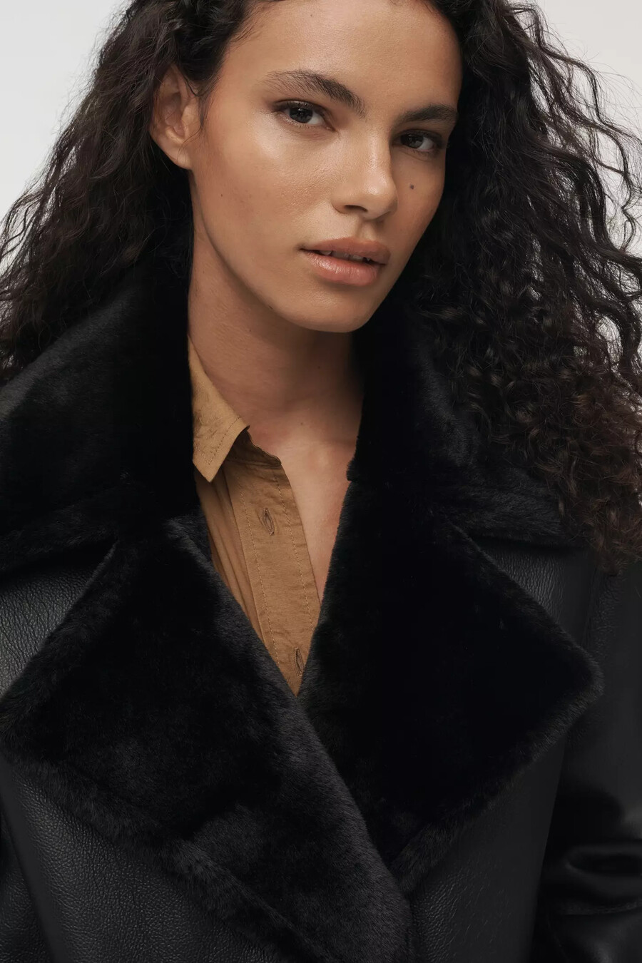 cappotto reversibile in pelliccia sintetica di anthropologie