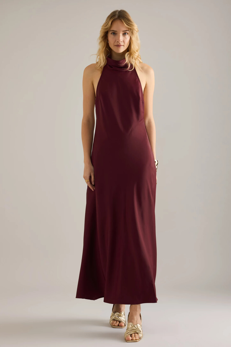 abito lungo con scollo allamericana bardot delphina