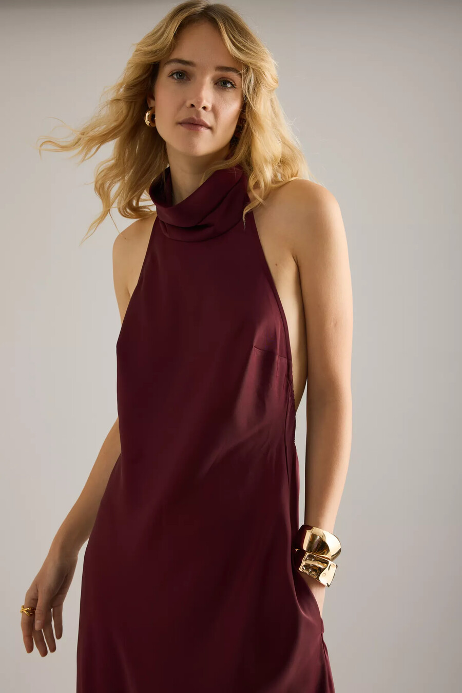 abito lungo con scollo allamericana bardot delphina