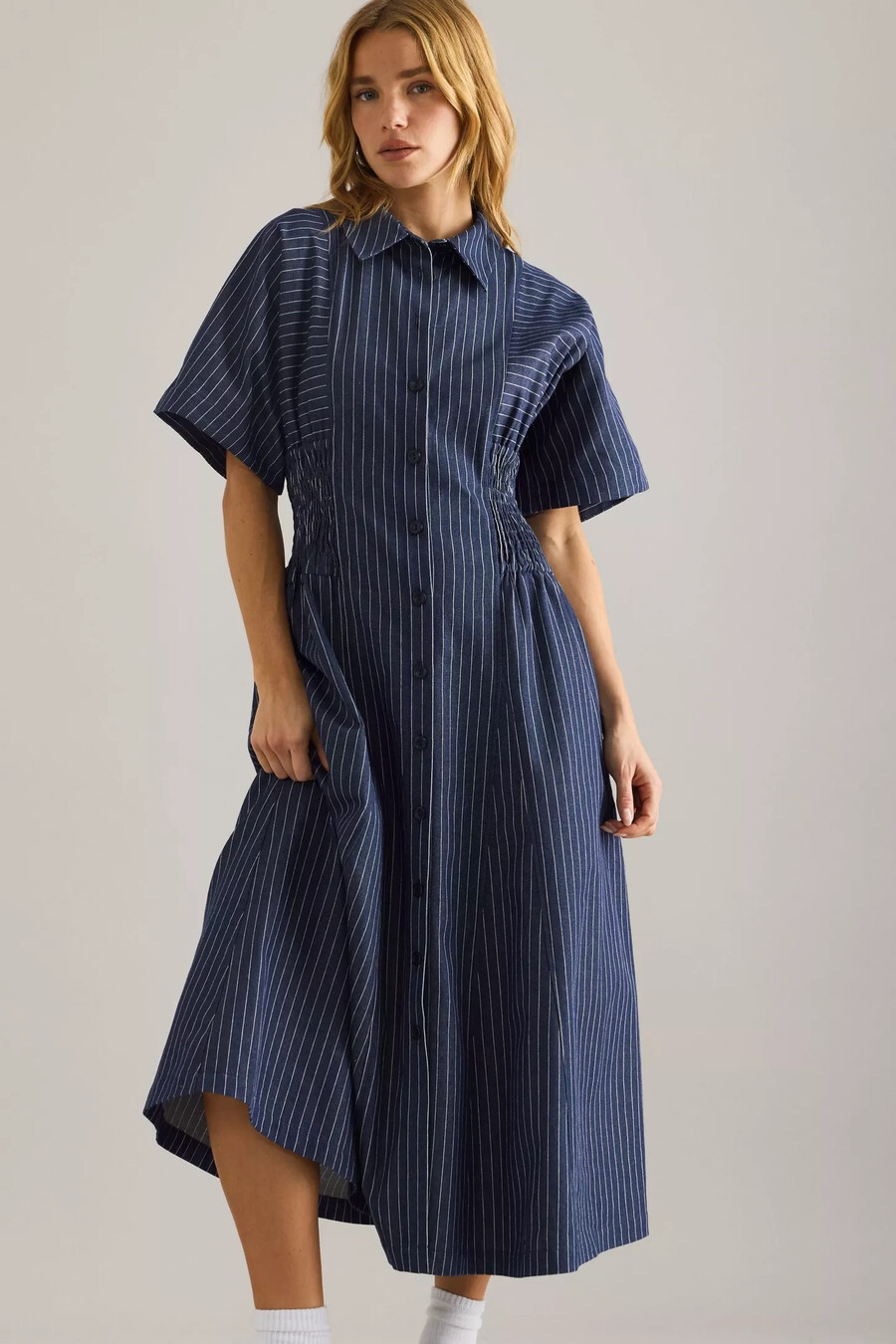 abito midi a camicia in denim a righe poppy di anthropologie