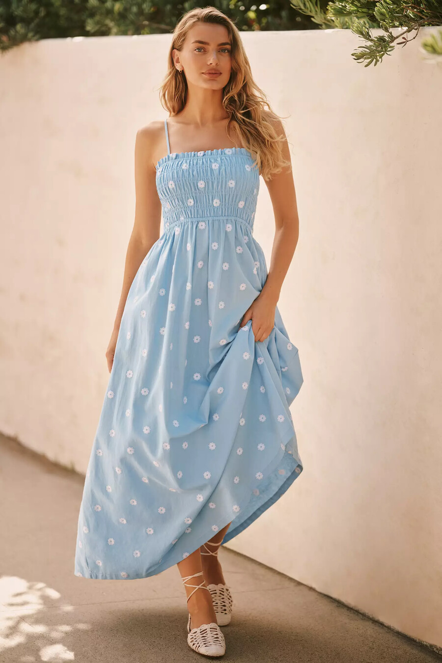 abito lungo arricciato con catena di margherite seafolly