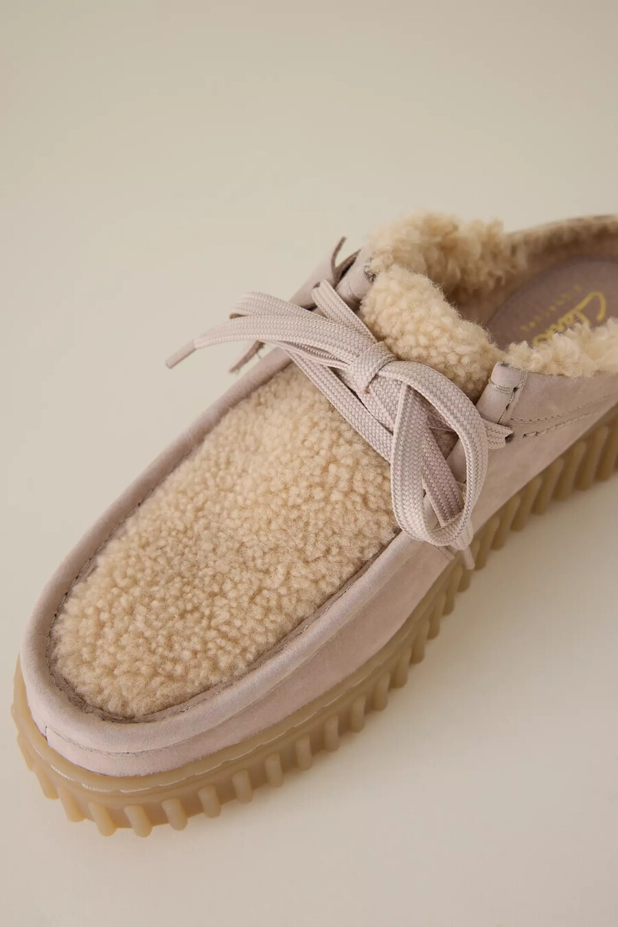 mules torhill in shearling clarks