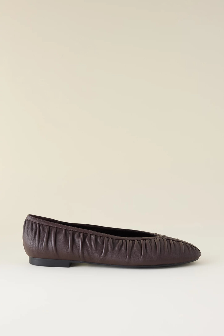 bibi lou carmin flat pumps