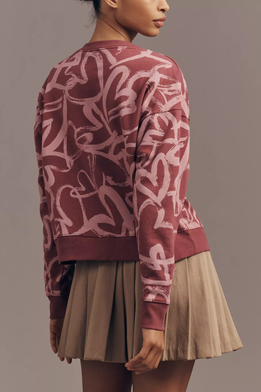 maglione stampato con grafica a cuore maeve