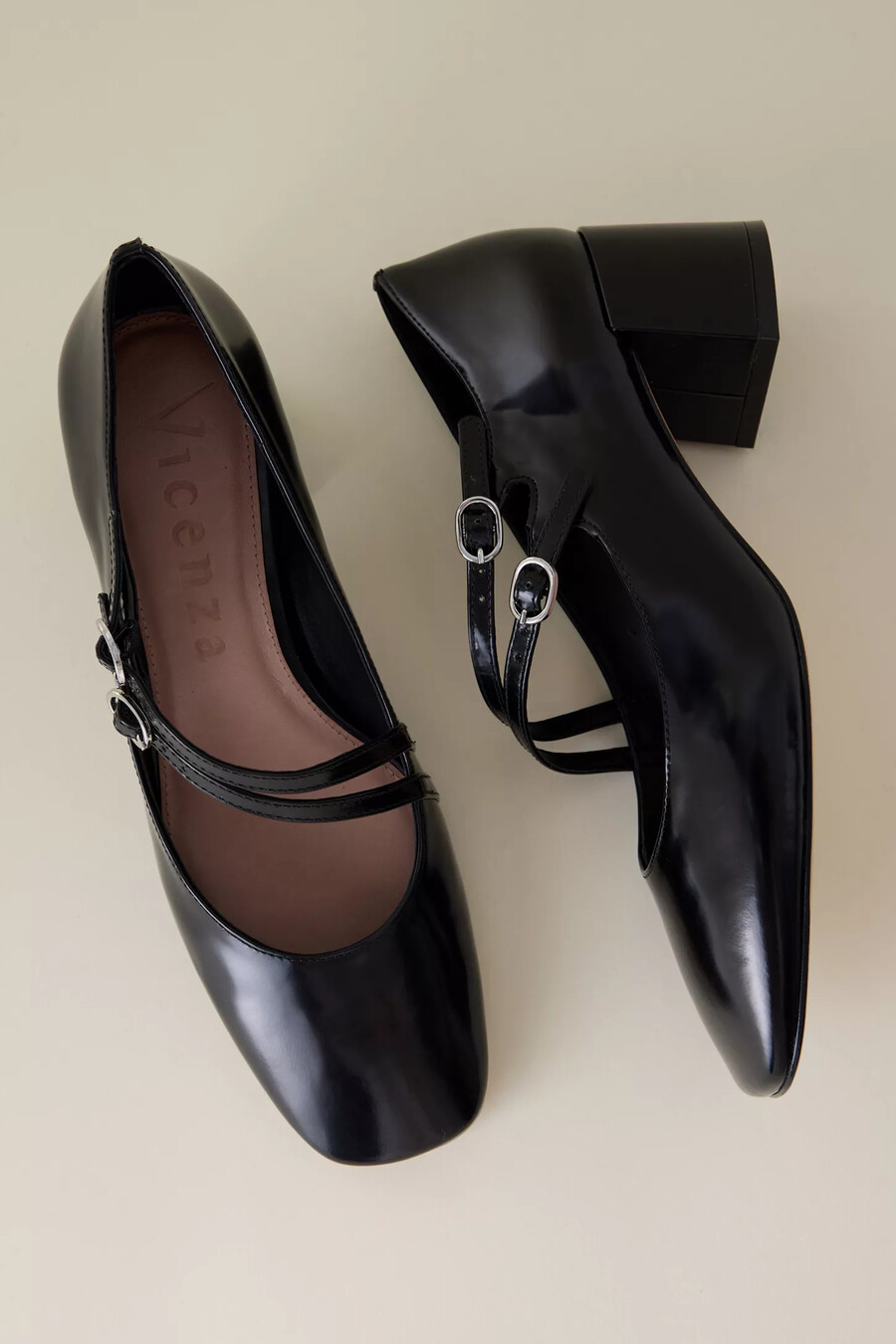 scarpe mary jane con tacco asimmetrico e cinturino vicenza