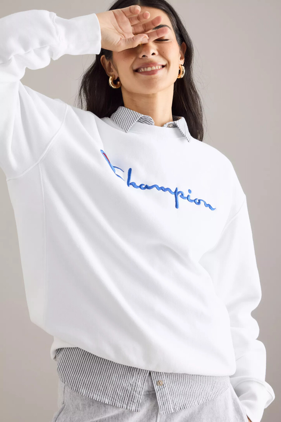 felpa con logo champion script