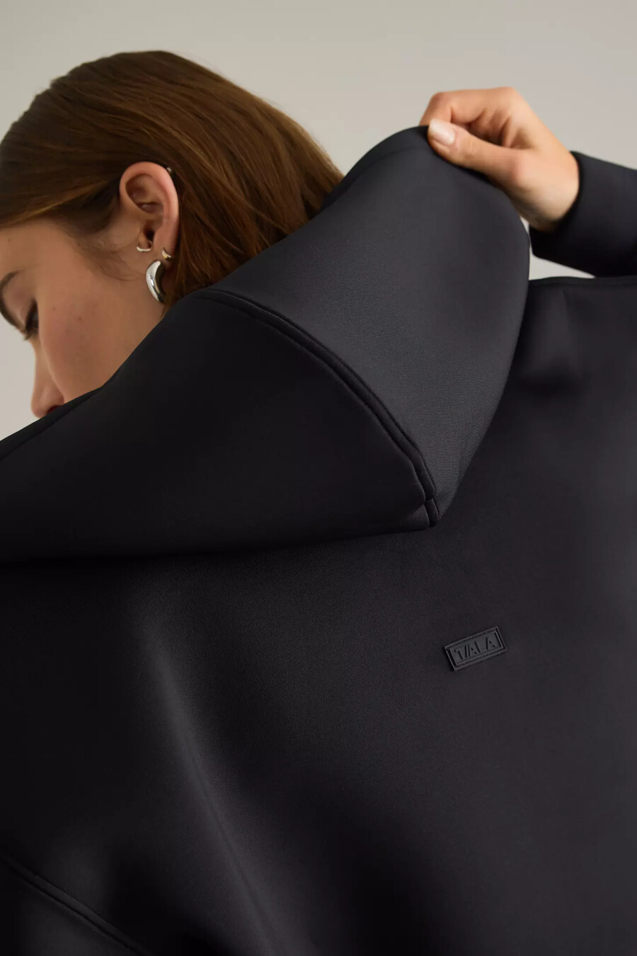 felpa con cappuccio e zip tala spacer