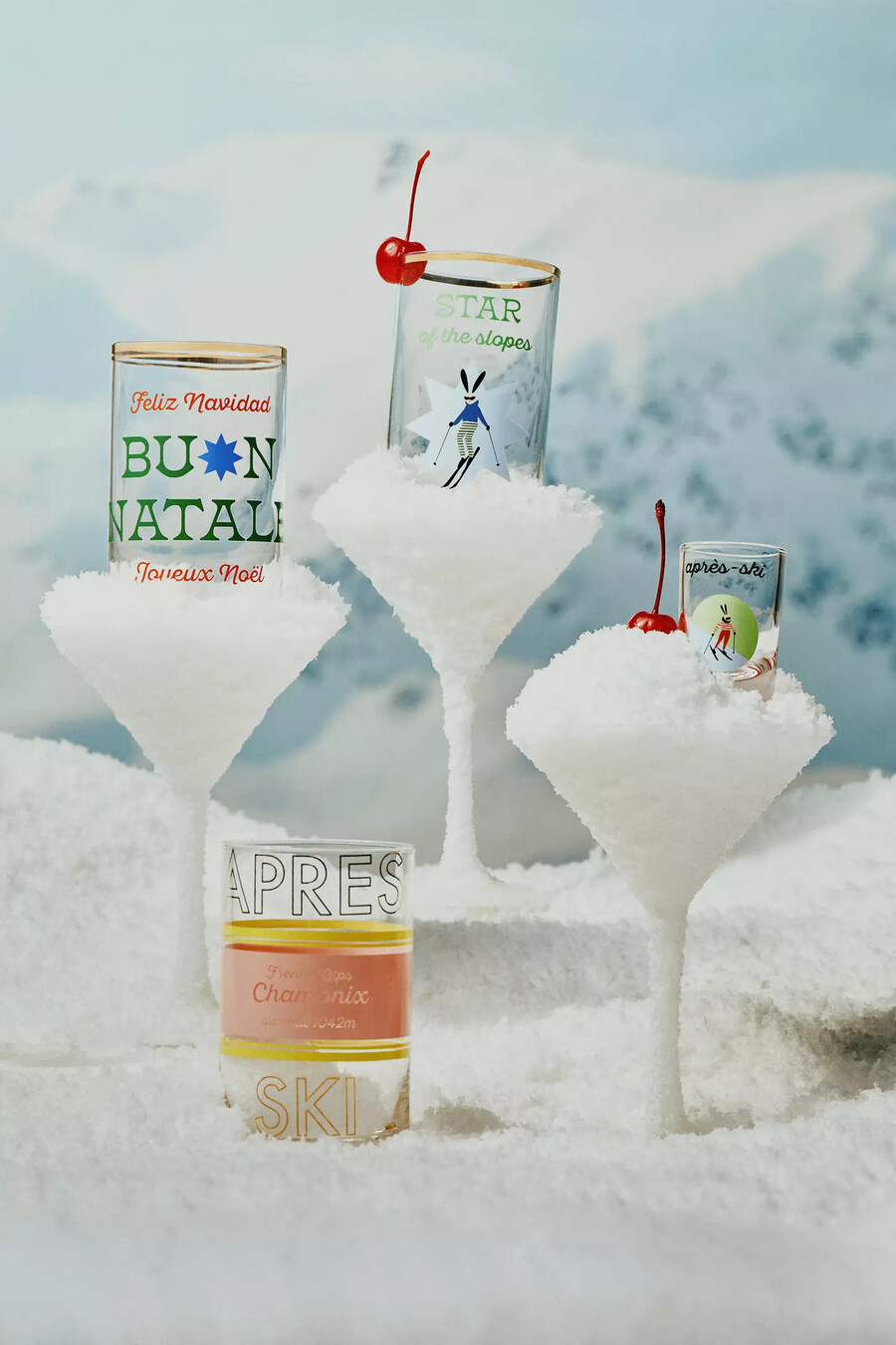 bicchiere di succo dopo sci