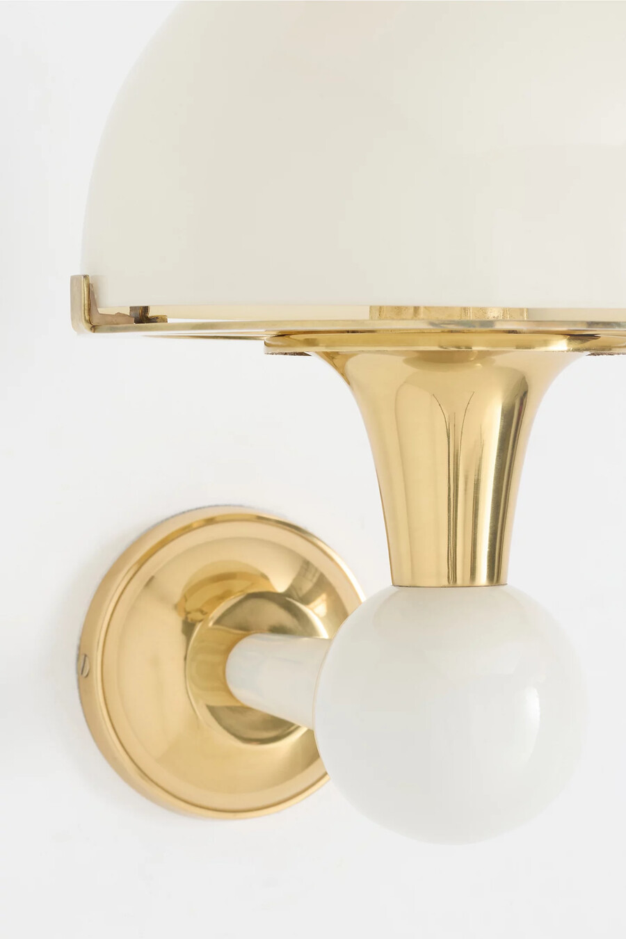 lampada da parete in vetro a forma di fungo merve kahraman