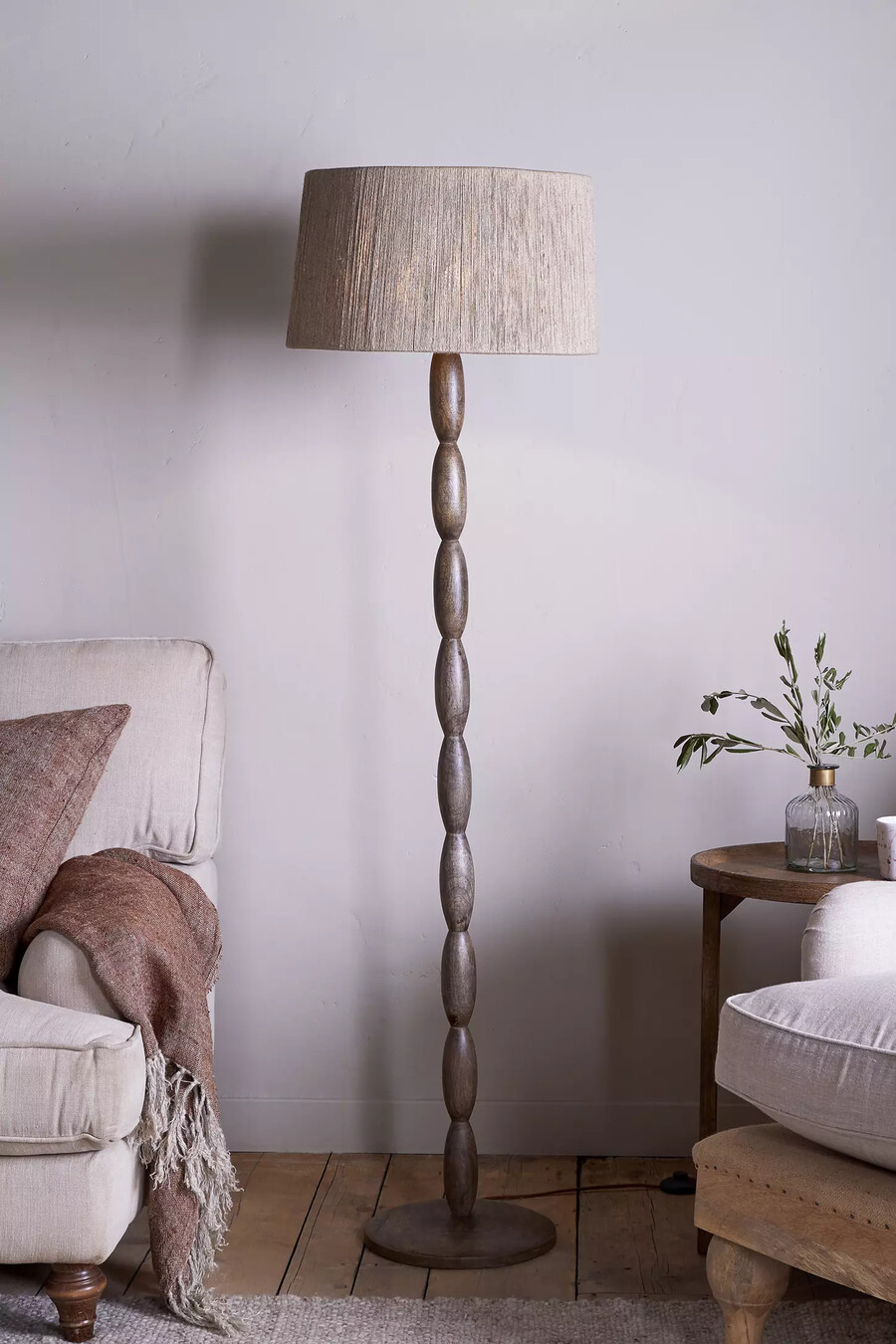 lampada da terra nkuku konali in legno di mango