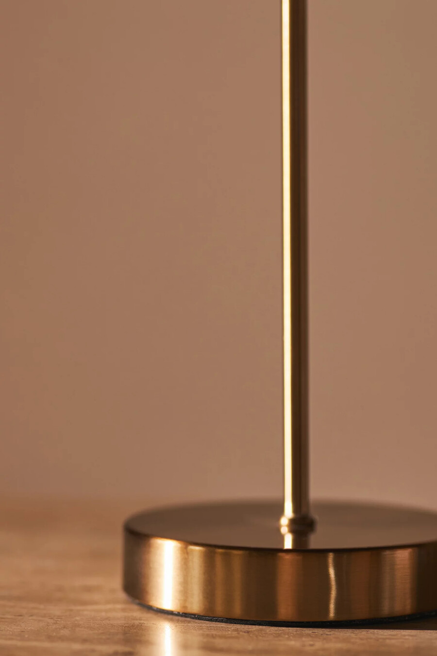 lampada da tavolo ricaricabile sutton