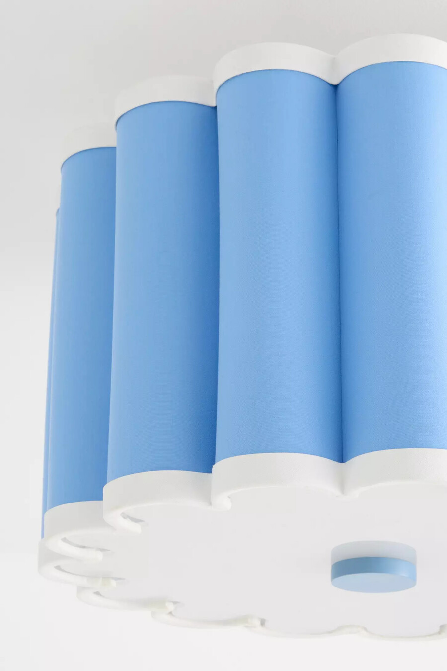 lampada da soffitto a filo in tessuto smerlato maeve