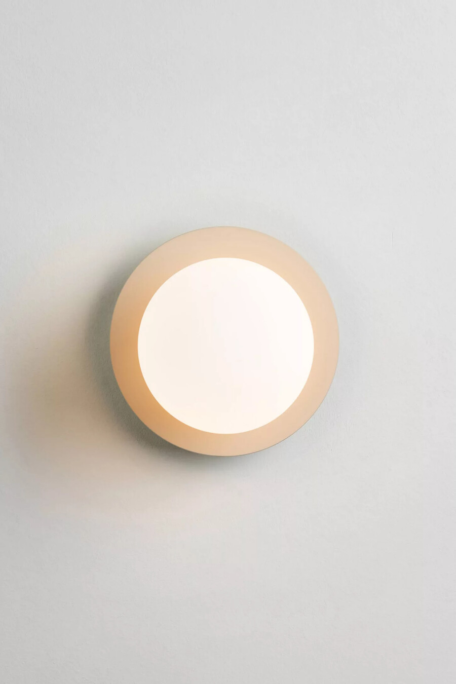 lampada da parete a disco opale houseof