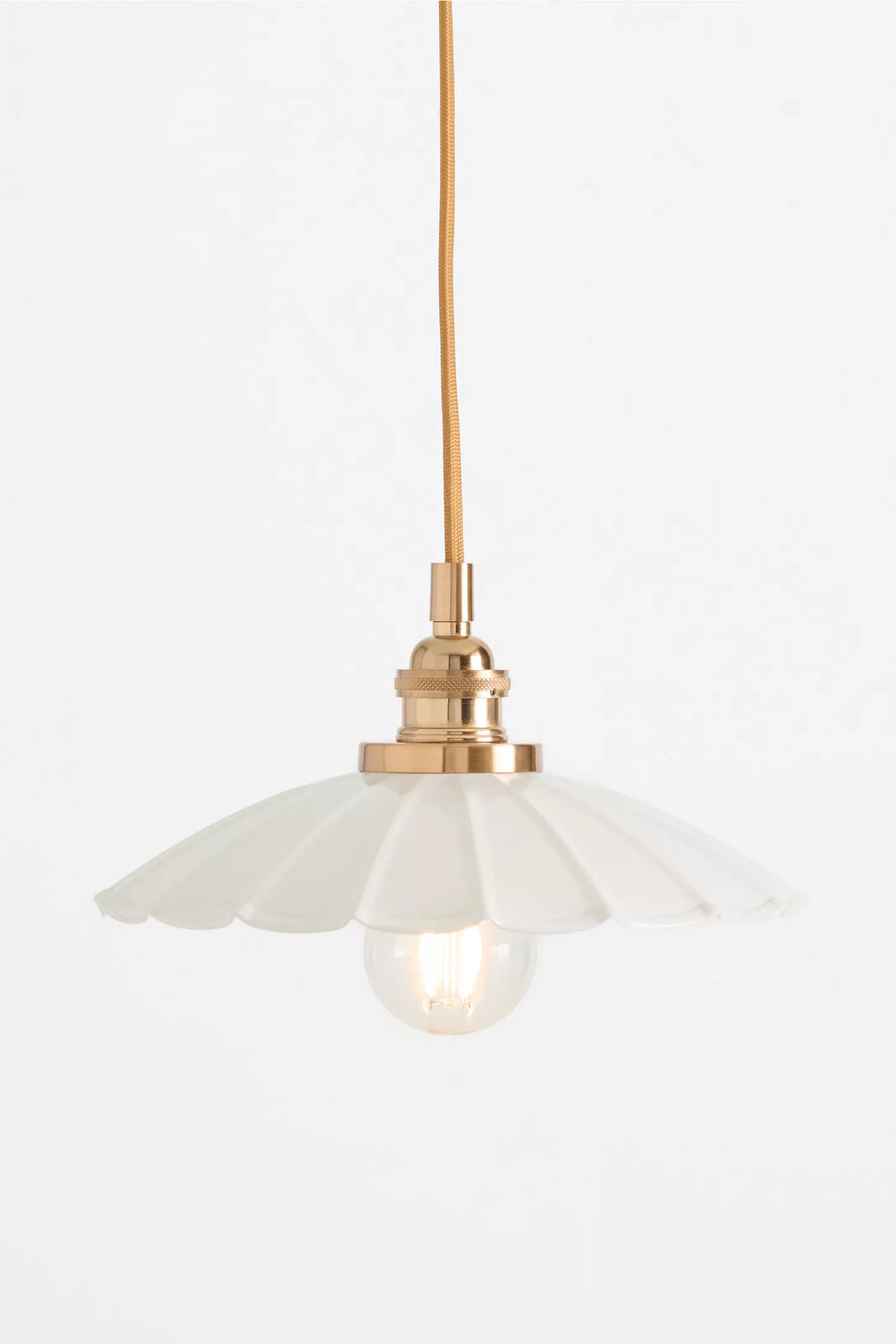 lampada a sospensione smerlata greta