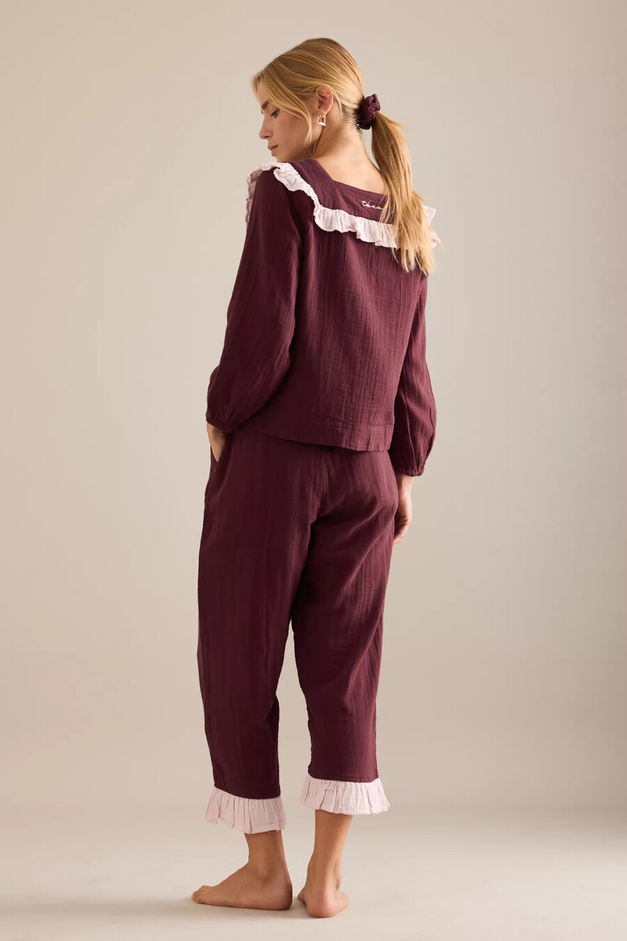 set pigiama tbco in cotone con volant lungo