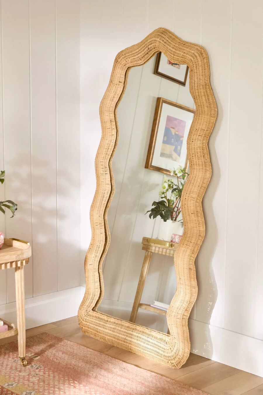 specchio da terra smerlato maxine rattan