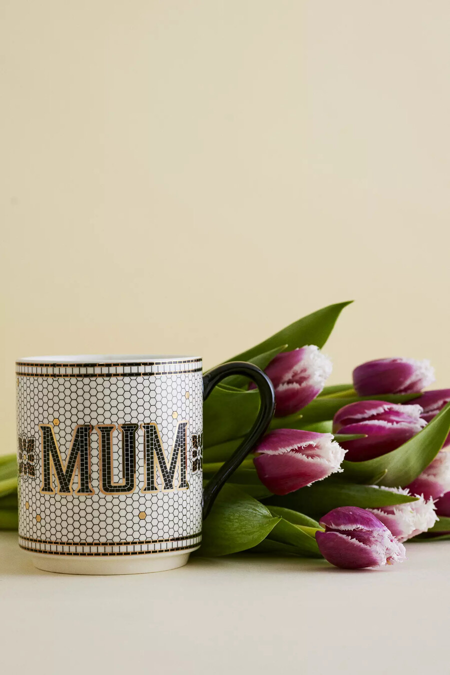 tazza con nome in piastrelle bistro di anthropologie
