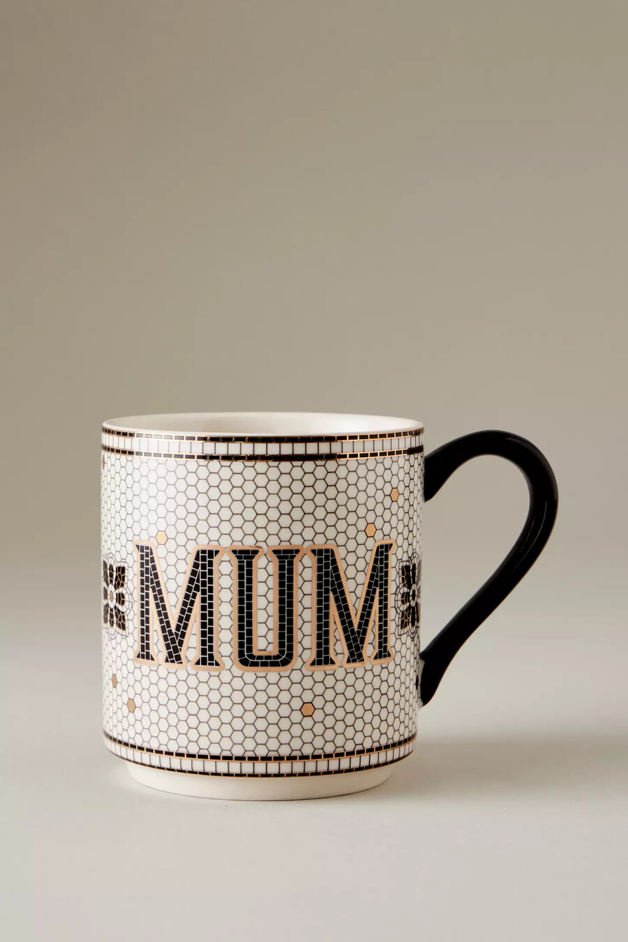 tazza con nome in piastrelle bistro di anthropologie