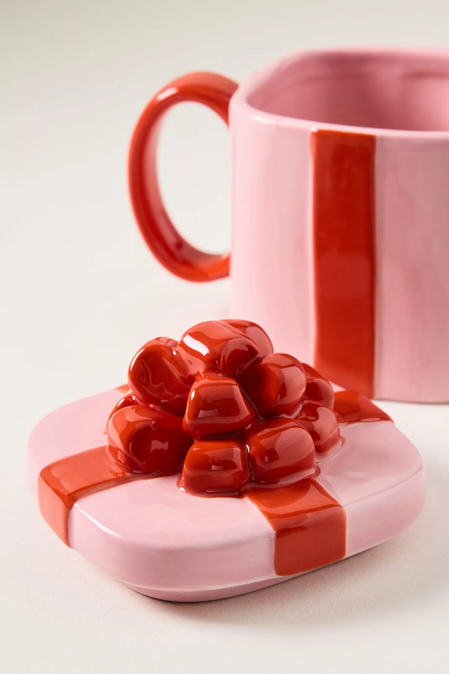 tazza in gres con coperchio