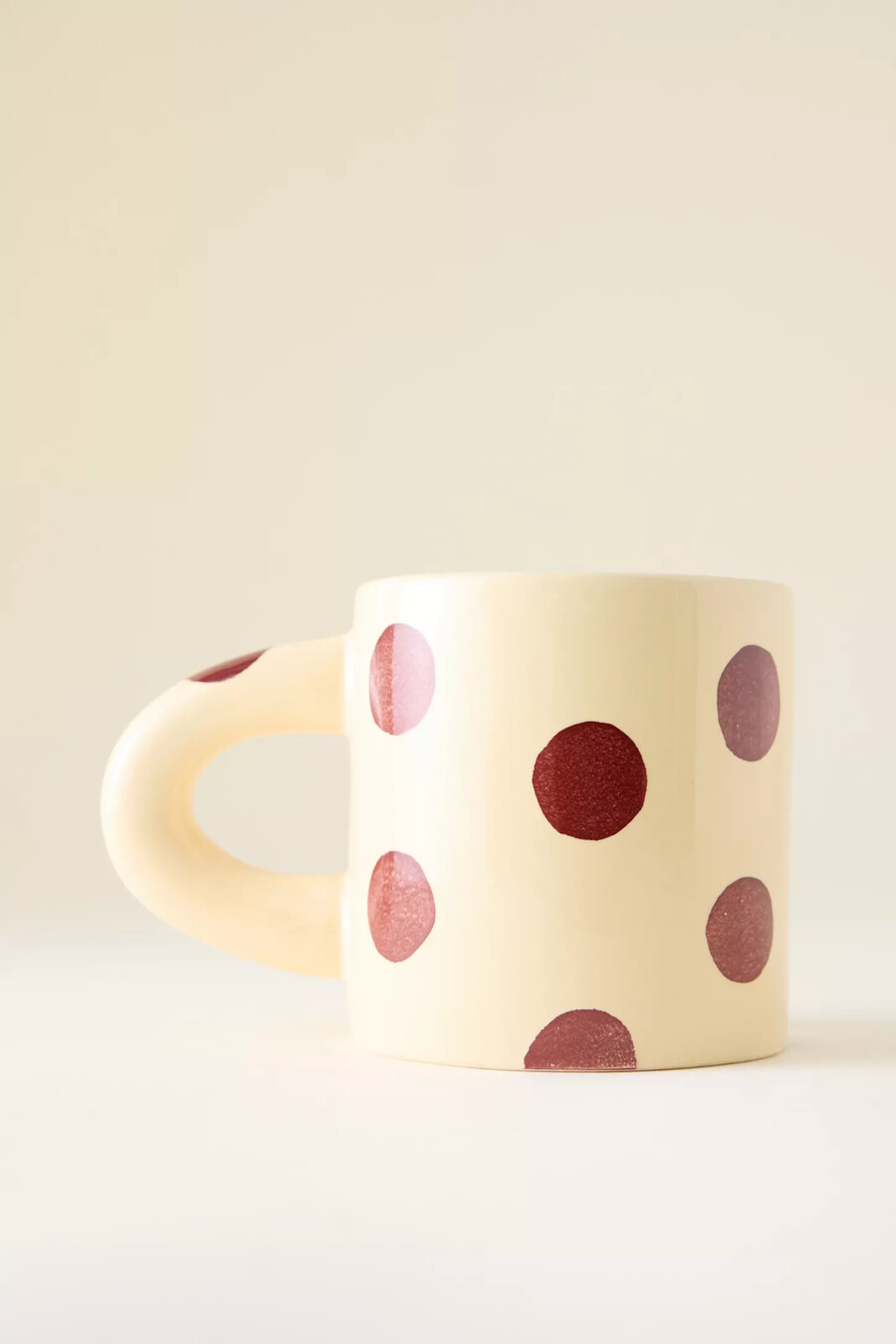 tazza paffuta dipinta a mano in damson madder