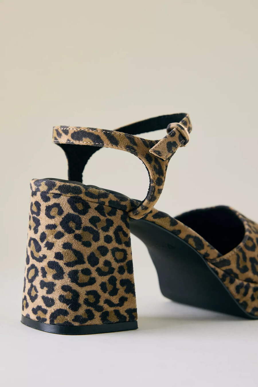 scarpe con plateau e tacco leopardato edna di kelsi dagger