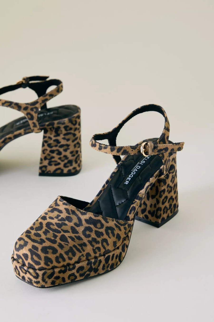 scarpe con plateau e tacco leopardato edna di kelsi dagger