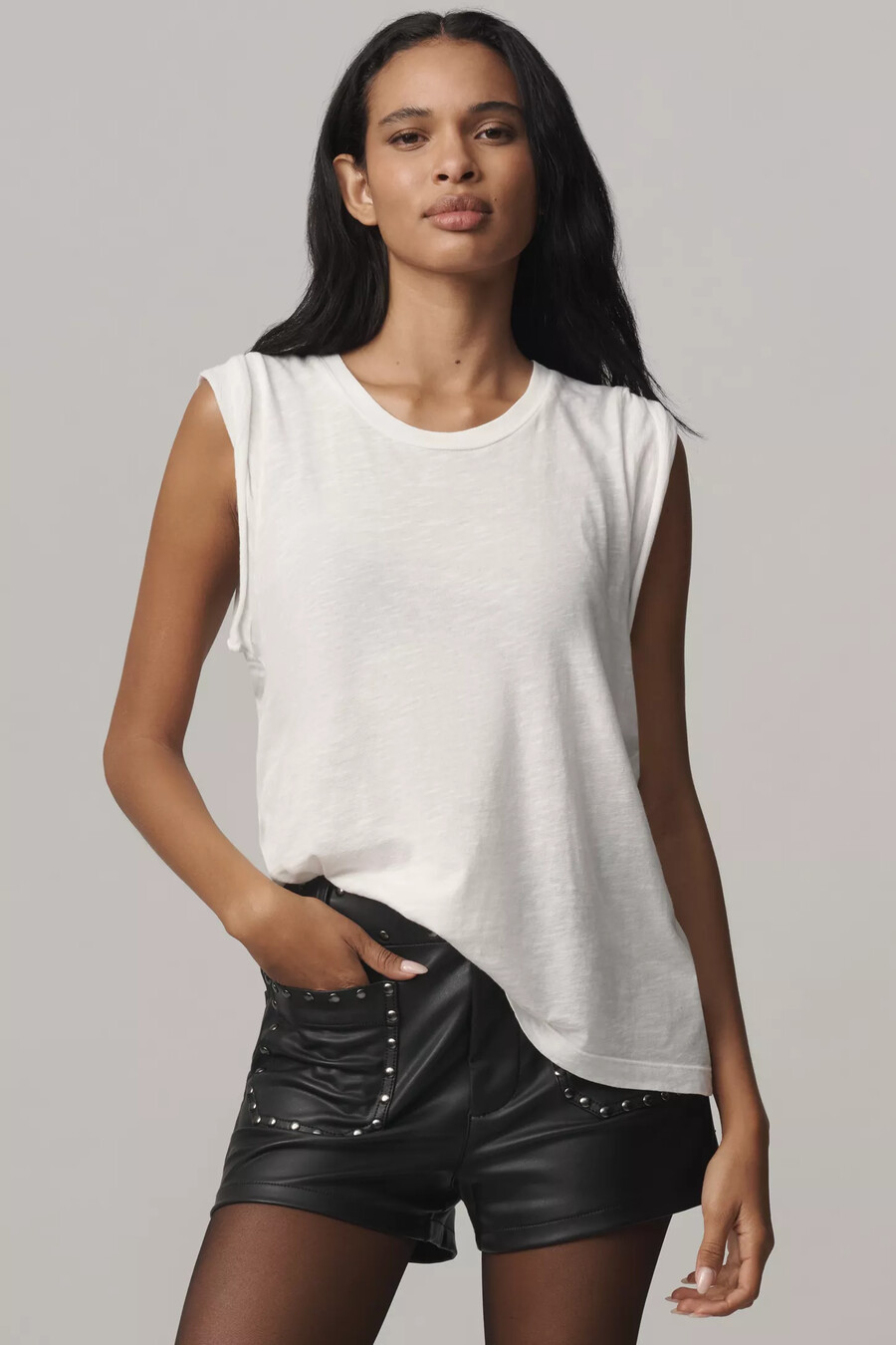 shorts in similpelle con borchie colette