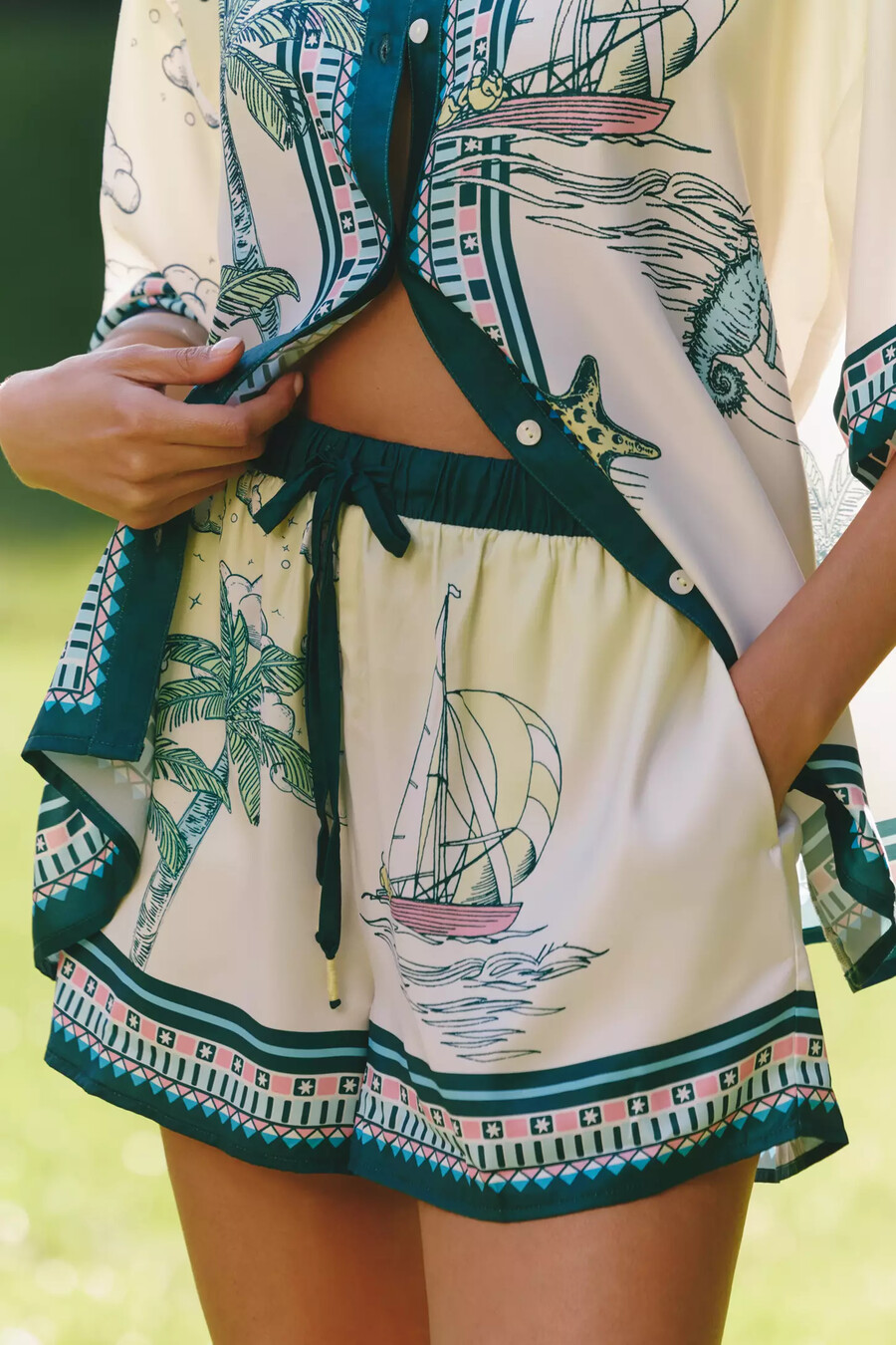 pantaloncini di celidonia e casuarina