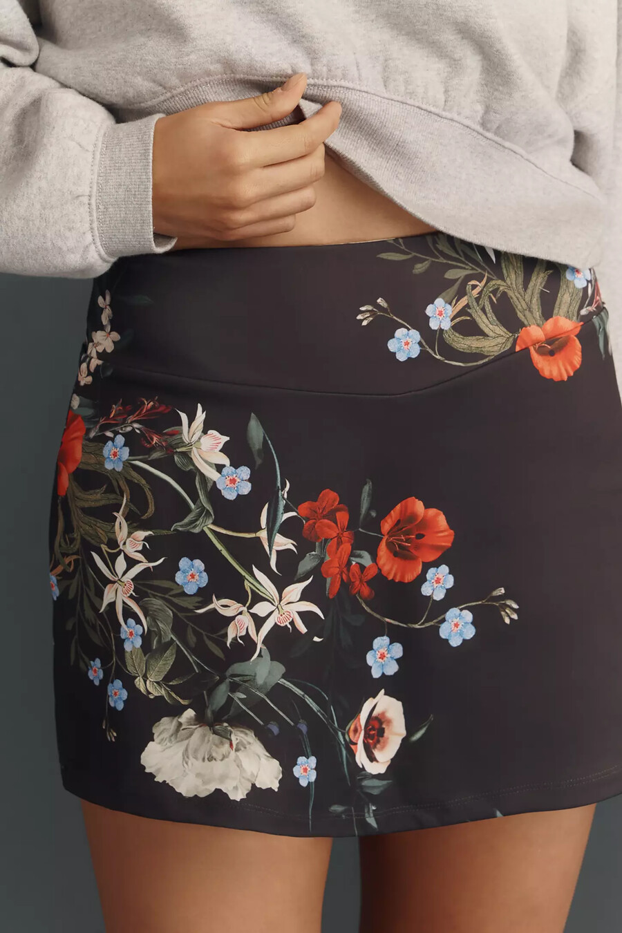 gonna-pantalone in maglia per la pratica quotidiana