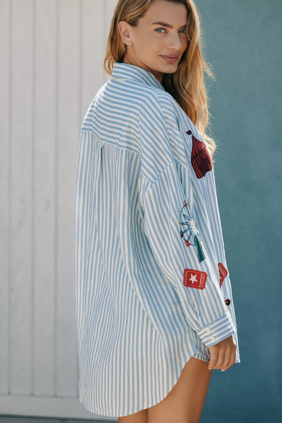 camicia con bottoni ricamata in lino celidonia