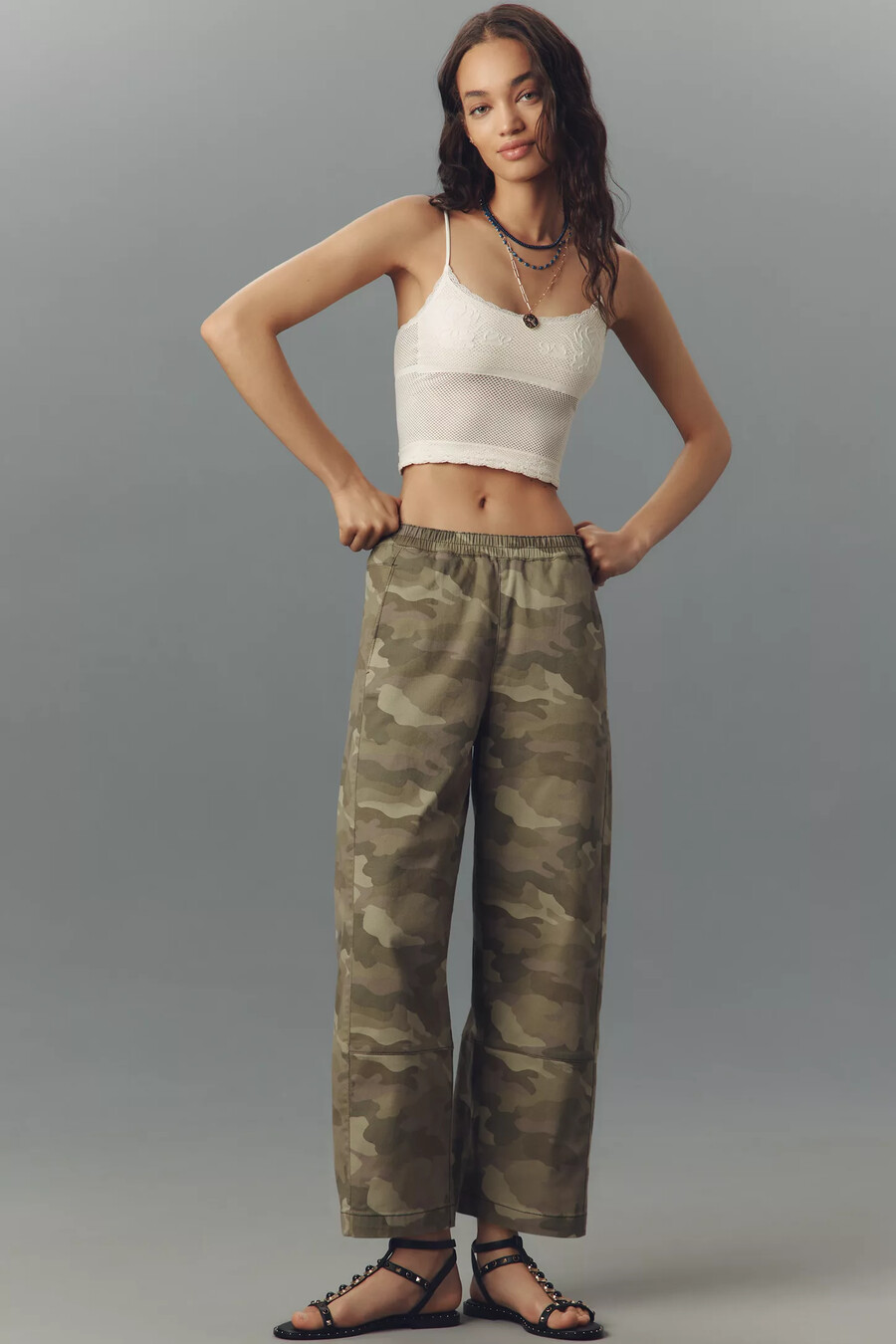 pantaloni izzie relaxed pull-on barrel di pilcro edizione in twill stampato