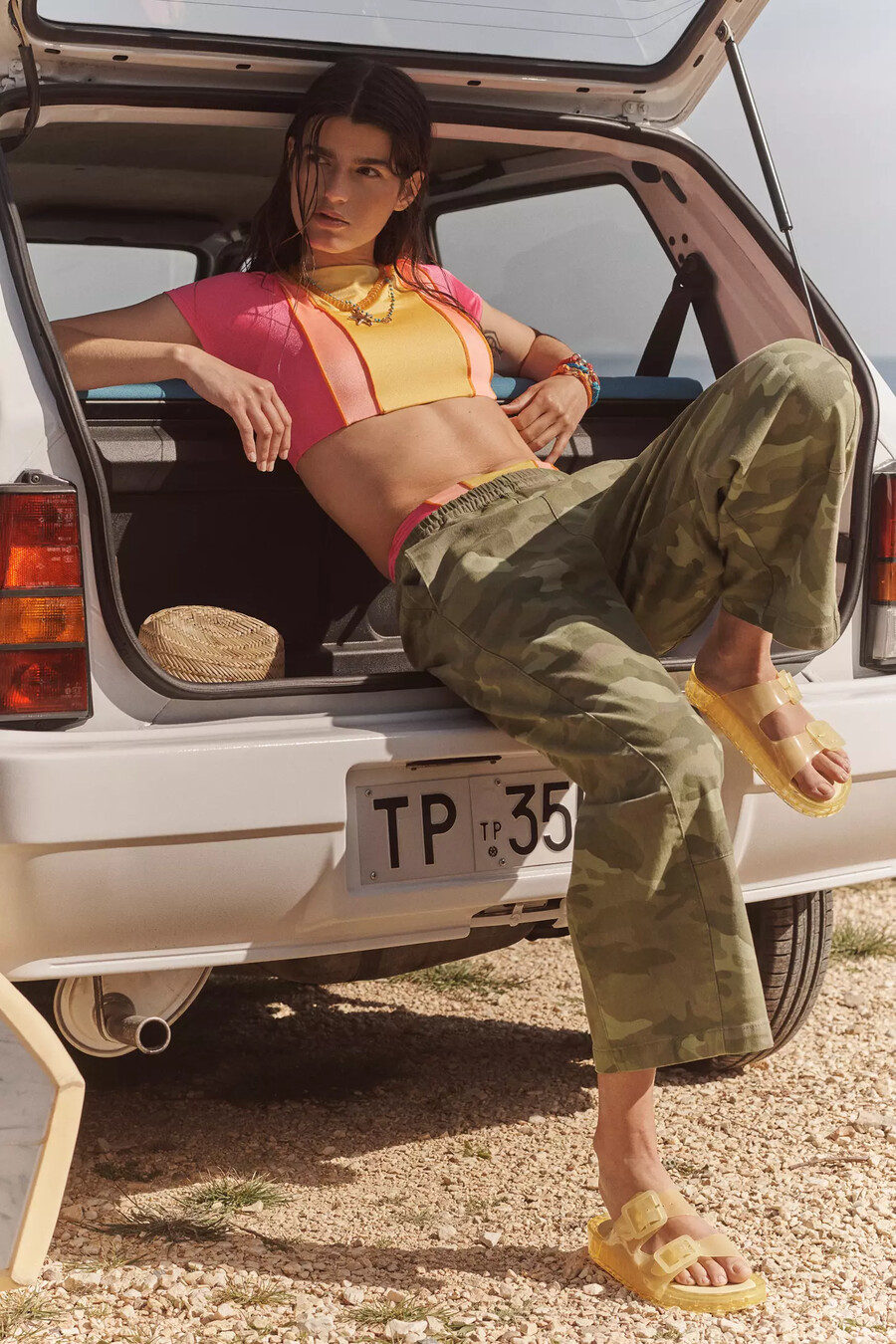 pantaloni izzie relaxed pull-on barrel di pilcro edizione in twill stampato