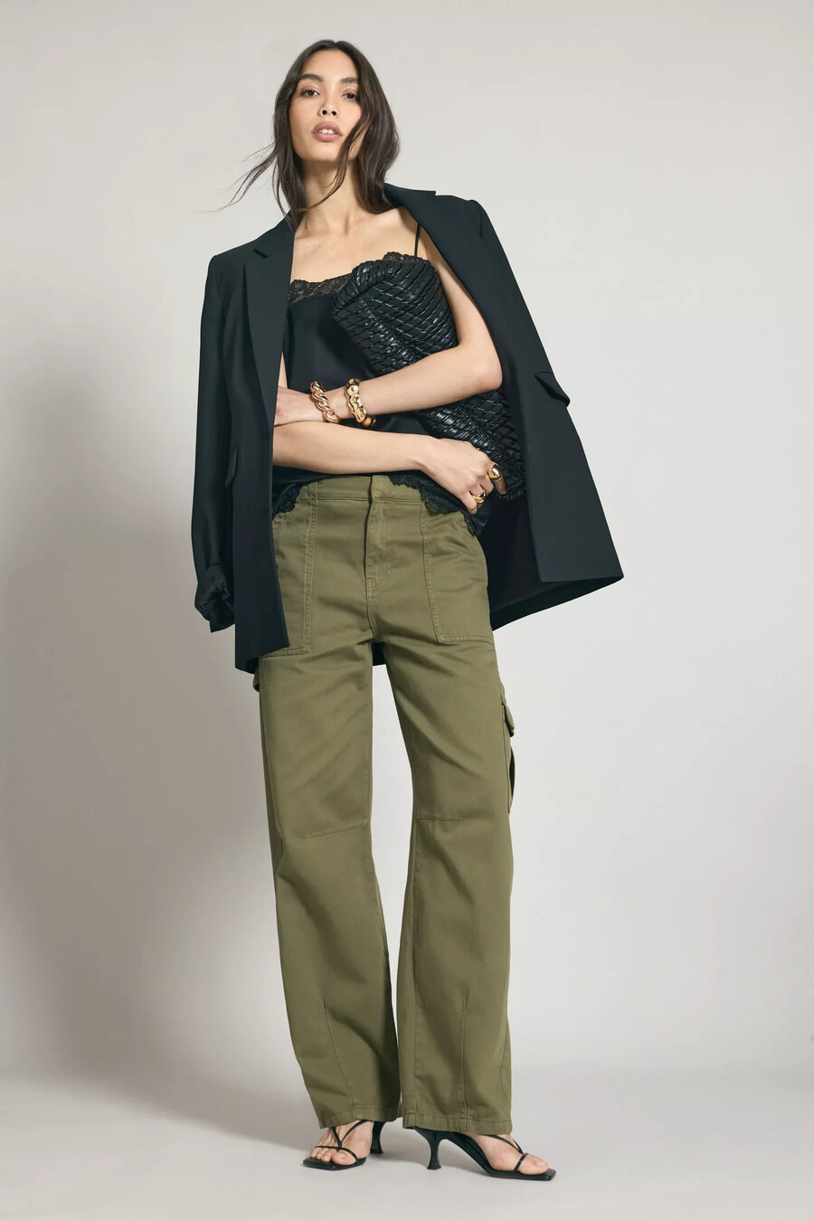 pantaloni cargo a botte di anthropologie