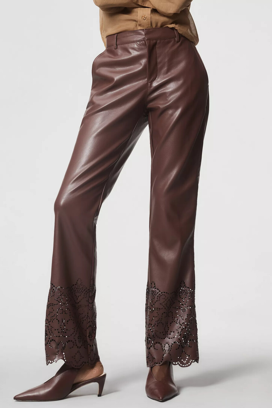 pantaloni a zampa slim in similpelle di anthropologie