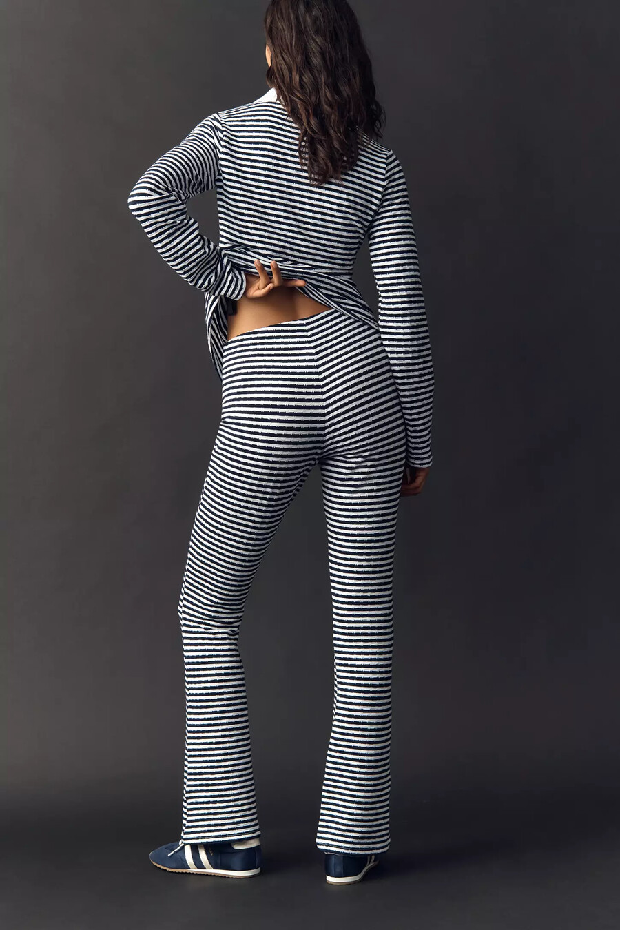 pantaloni a zampa a righe in maglia maeve