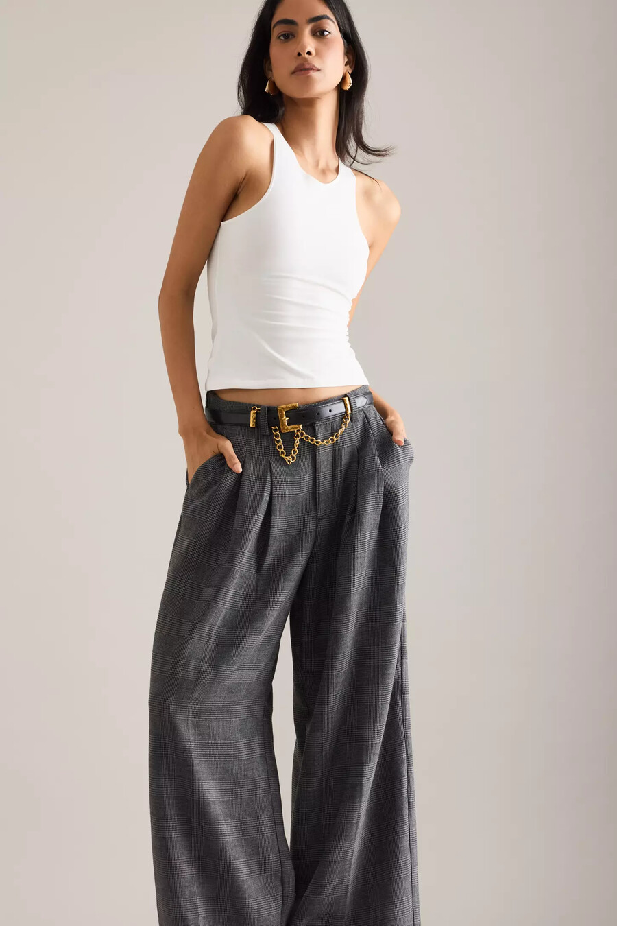 pantaloni a gamba larga con pieghe pied de poule avery di maeve
