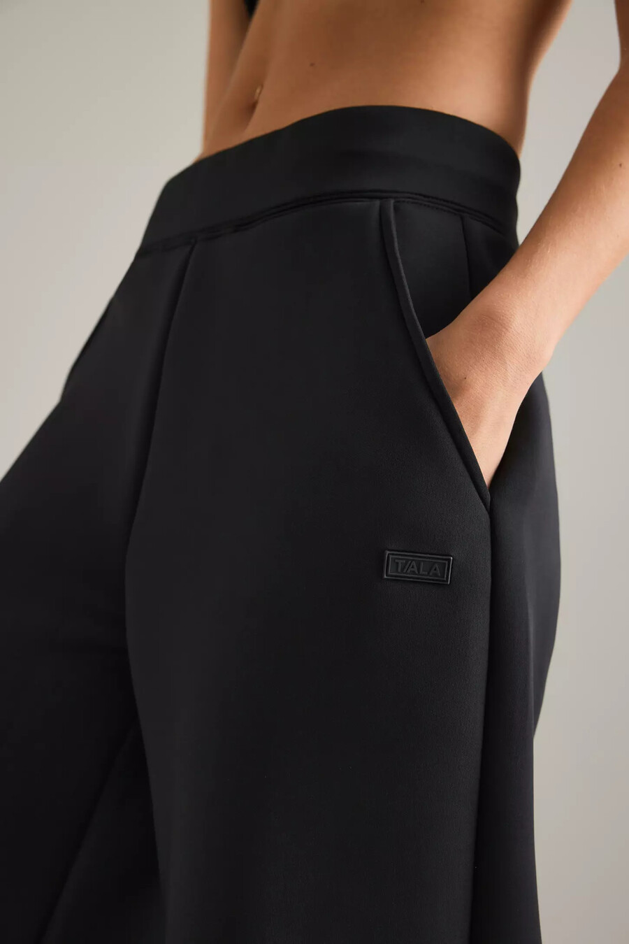 pantaloni da jogging a gamba larga tala spacer