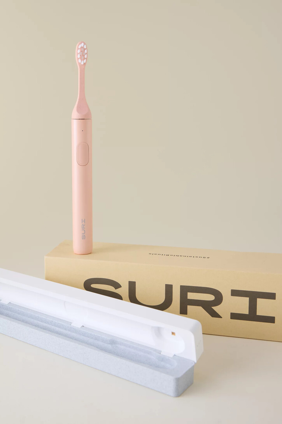 spazzolino sonico suri con pulizia tramite luce uv e custodia di ricarica